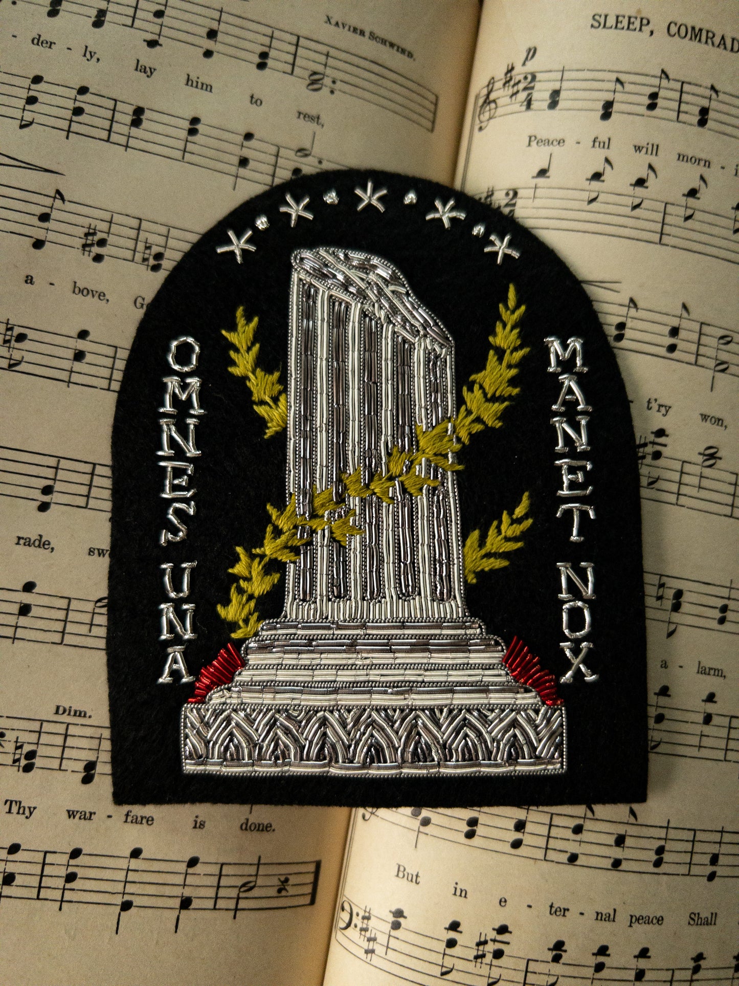 Omnes Una Manet Nox - Bullion Patch